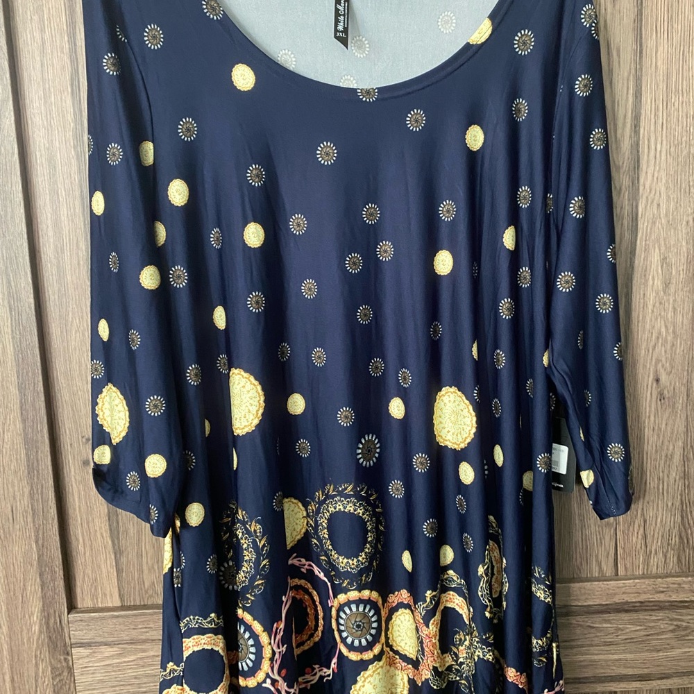 White Mark Blue and Yellow Graphic Tunic with 3/4 Sleeves